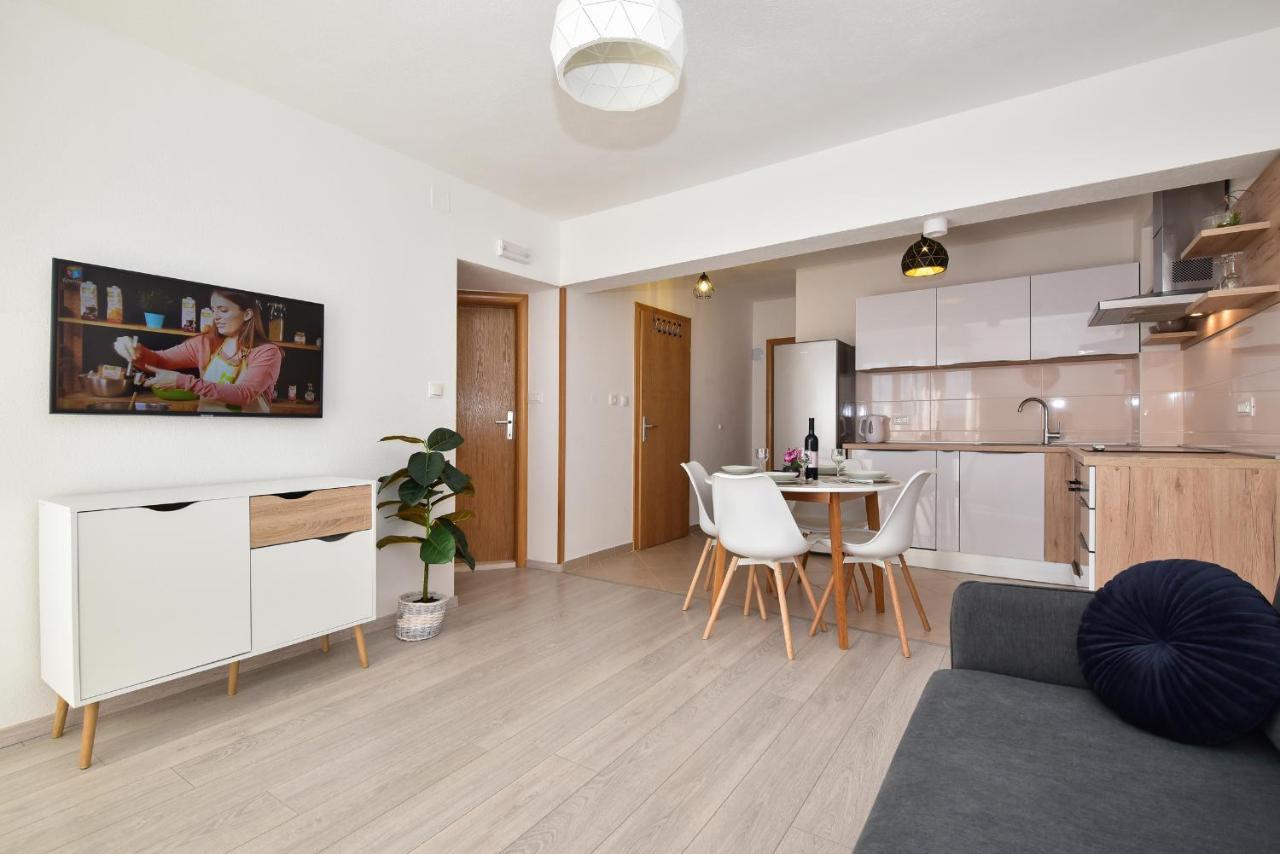 Apartman Luka Igrane Eksteriør bilde